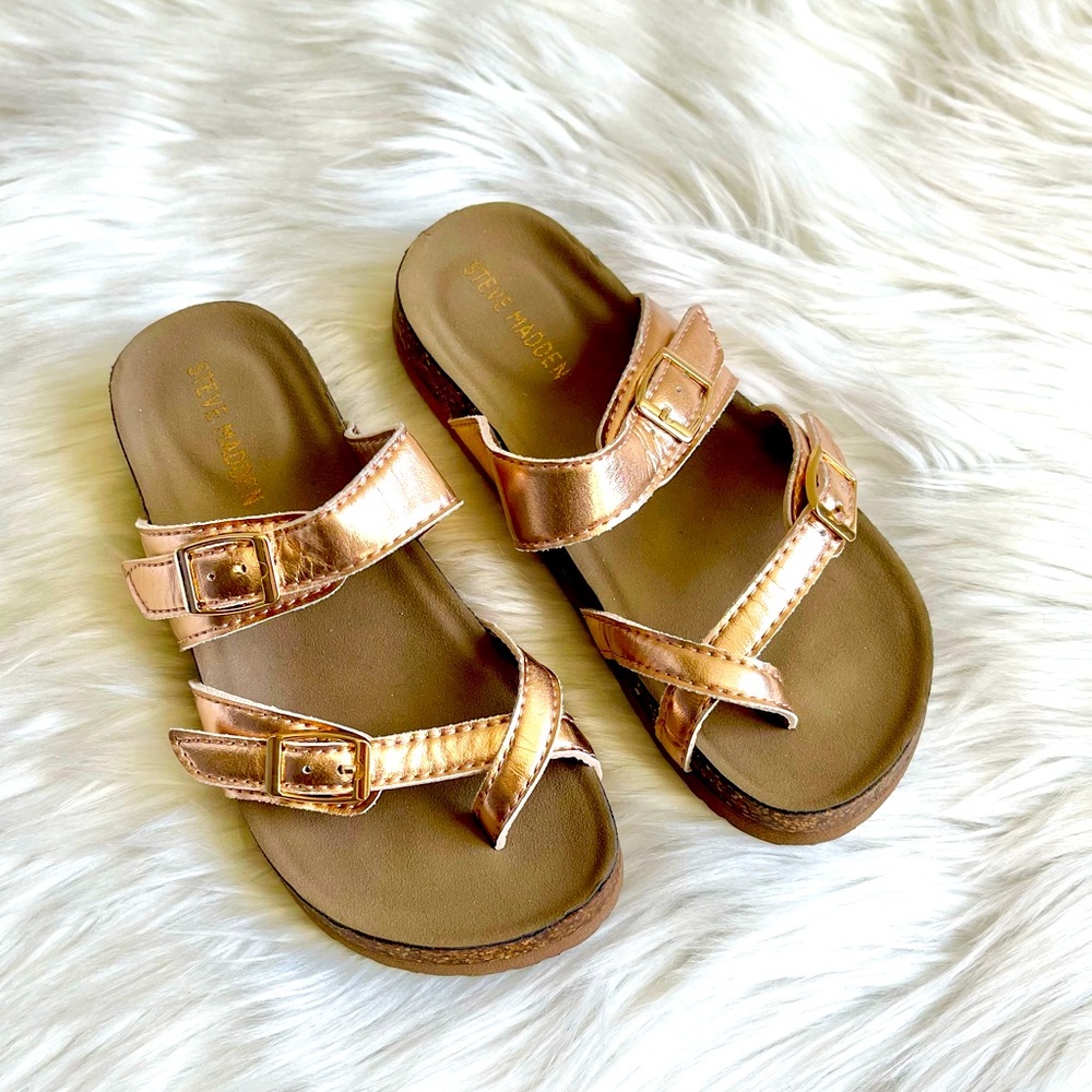 NWOB Steve Madden Rose Gold Molded Footbed Sandals